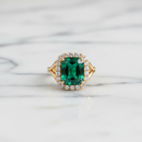 Anel Ouro 18K com Esmeralda